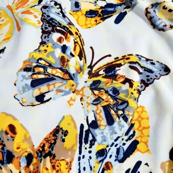 Attitudes by René Butterfly Print Tunic Top Women Small Keyhole Neck Relaxed Fit - Picture 10 of 14